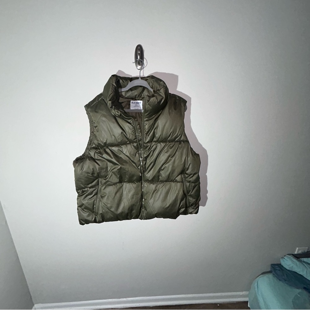 Old Navy Green Puffer Vest